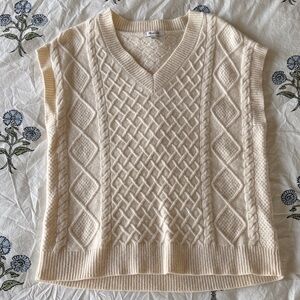 Madewell Cream Cable Knit V‑Neck Sweater Vest